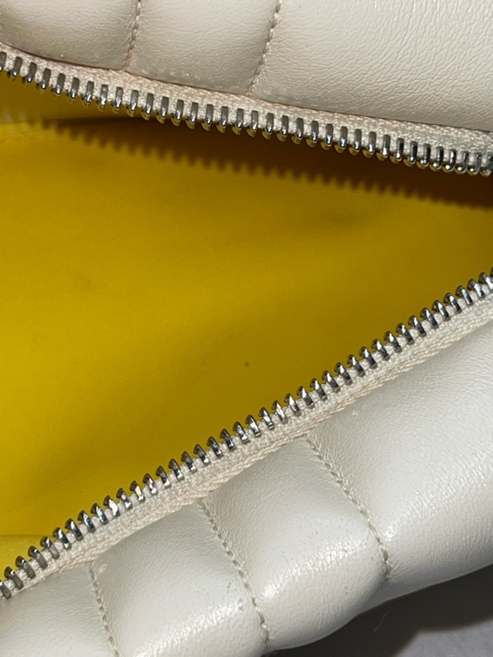Burberry Lola Quilted Leather Shoulder Bag in Cream - Picture 14 of 15